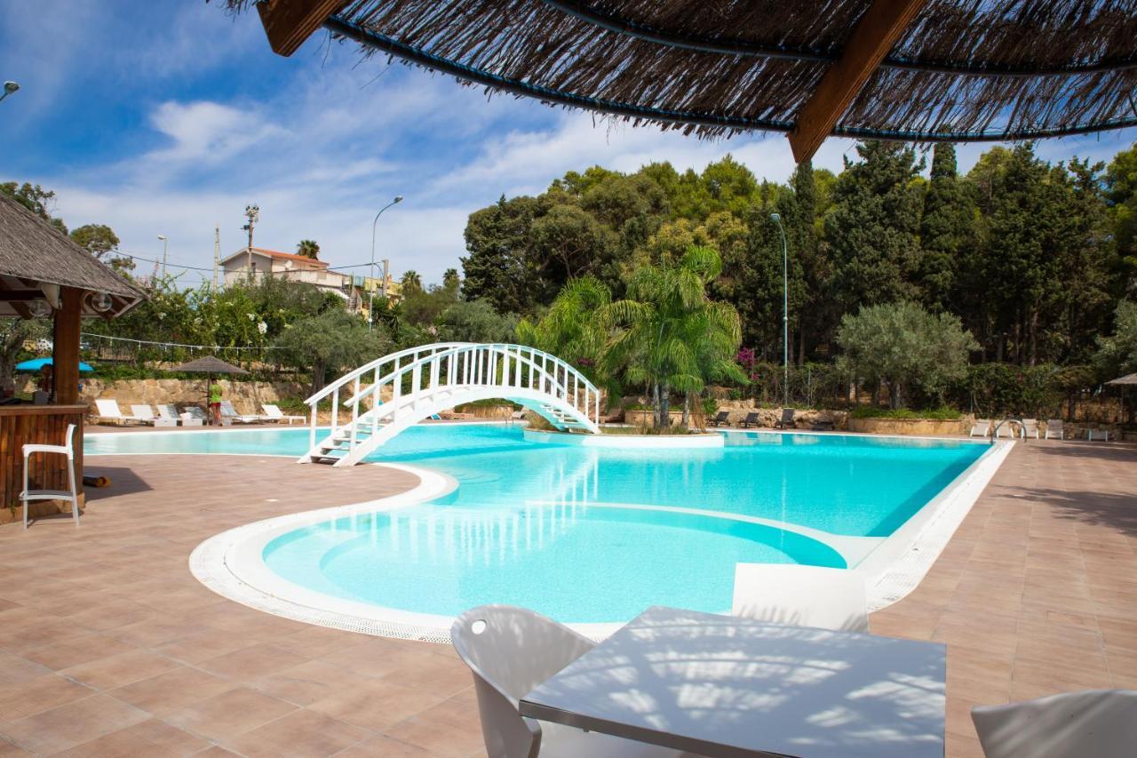 Villaggio Marinella Direttamente Sul Mare Isola Di Capo Rizzuto Exterior foto
